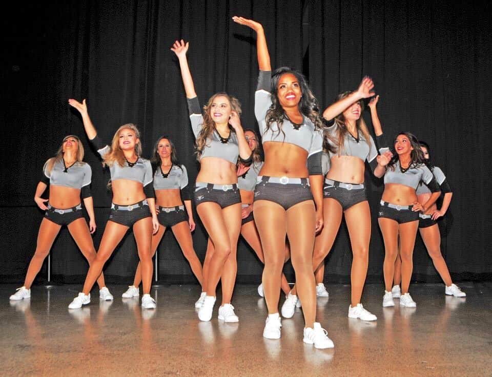 Hot Ice GIrls Performing In San Antonio